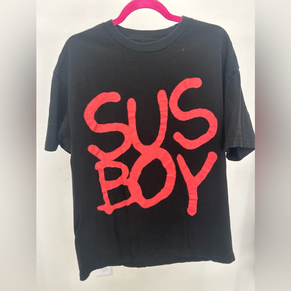 SUS boy graphic